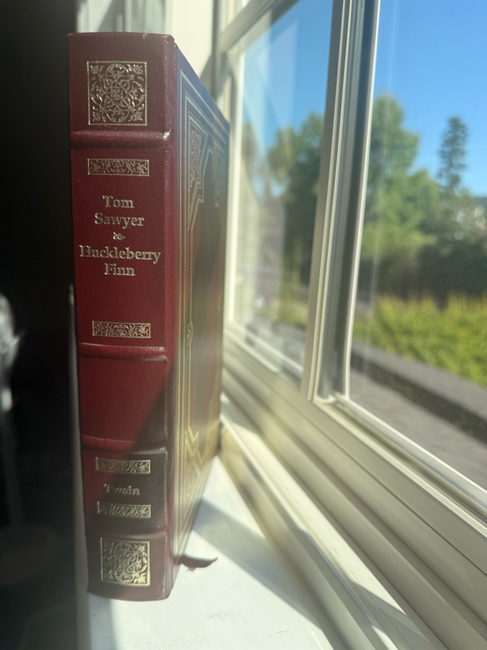 Mark Twain: Tom Sawyer & Huckleberry Finn - Collector’s Edition Leather Bound